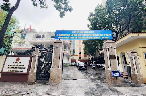 Nước trên sông ở Huế lên lại, lũ trên sông Thu Bồn có thể tương đương đỉnh lịch sử